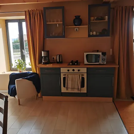 Gite Studio بيت للعطل Faverges-de-la-Tour